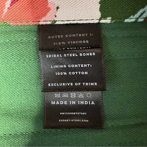 New Corset Story Fern Floral Explosion Cropped Corset with Puff Sleeves $259.50 - Picture 9 of 10